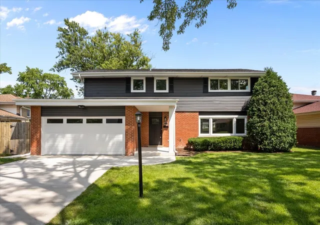 Photo 1 of Sale Pending at (Undisclosed), Des Plaines, IL 60016 | MLS# 12723694 | Listing updated on 2026-09-23