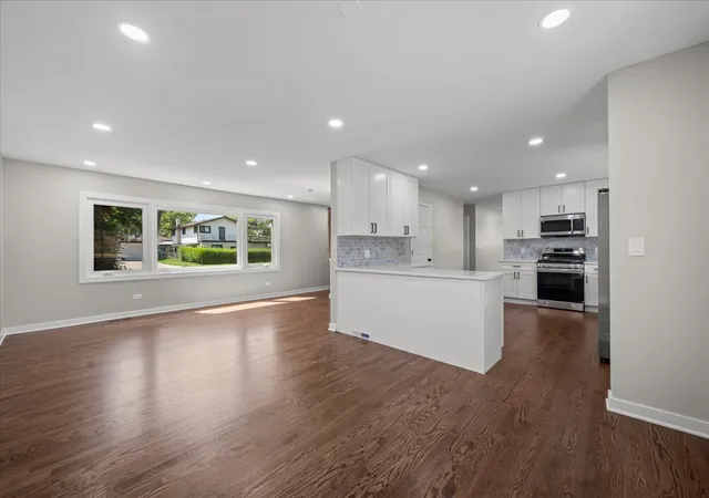 Photo 3 of Sale Pending at (Undisclosed), Des Plaines, IL 60016 | MLS# 12723694 | Listing updated on 2026-09-23
