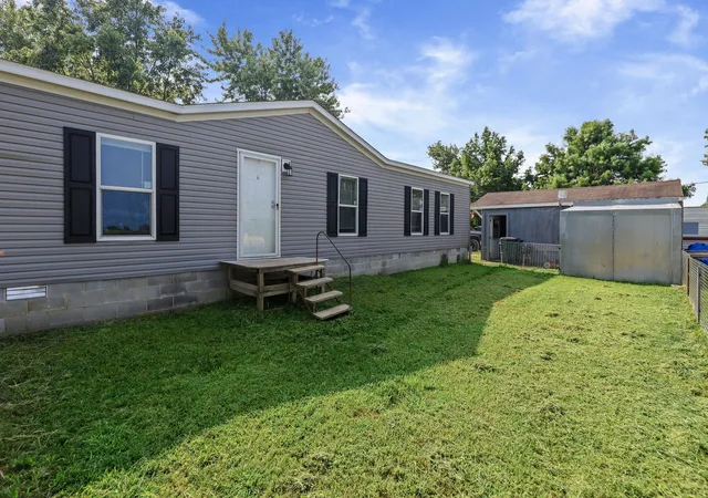 Photo 1 of Manufactured home for sale at 1257 Cedar Crk Dr, Centralia, IL 62801 | MLS# 12723765 | Listing updated on 2026-09-15