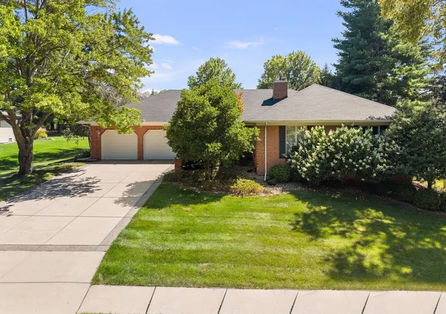 Photo 1 of Sale Pending at 10 Deer Run, Rock Island, IL 61201 | MLS# 12723851 | Listing updated on 2026-08-11