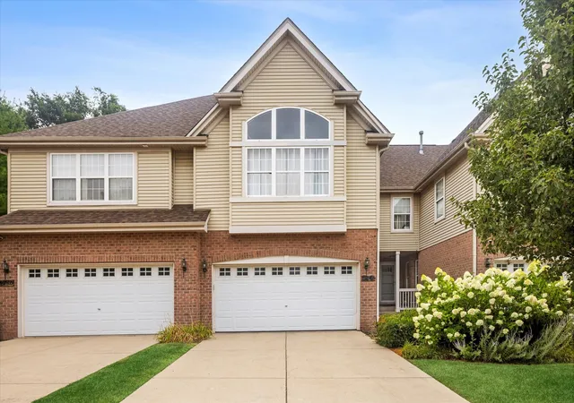 Townhouse for sale at 2446 Abbey Dr, Darien, IL 60561 | MLS# 12723874