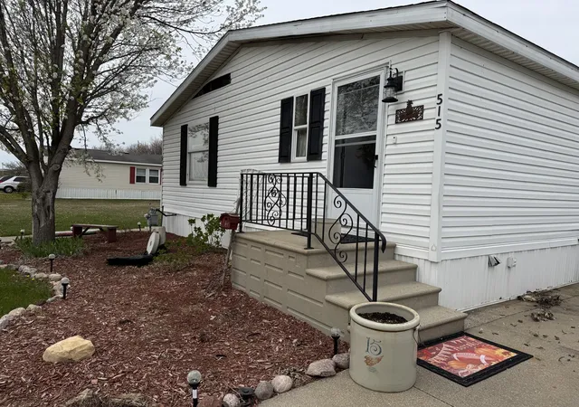 1st image of 515 Michael Ln, Chenoa, IL 61726 | MLS# 12723888
