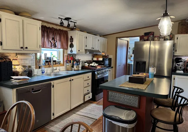 4th image of 515 Michael Ln, Chenoa, IL 61726 | MLS# 12723888