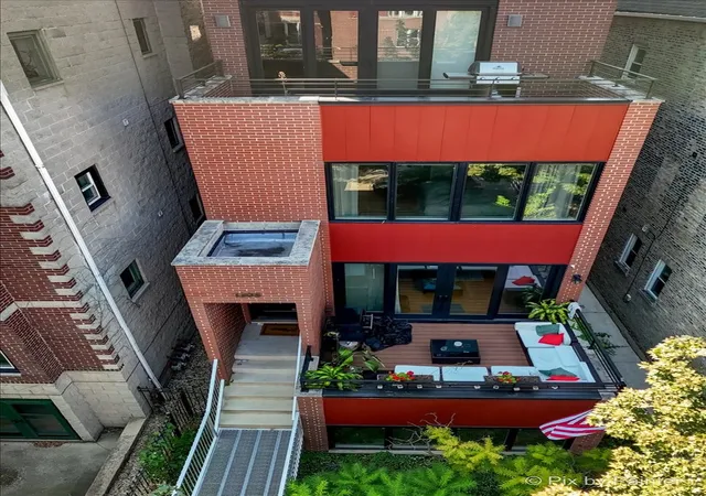 Photo 2 of Condo for sale at 1308 N Bosworth Ave #2, Chicago, IL 60622 | MLS# 12723915 | Listing updated on 2026-09-15