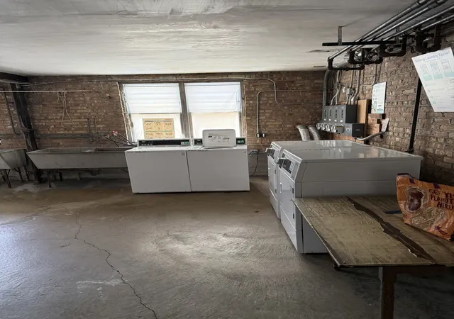 Listing Photo 2 - Condo for sale in building located at 1747 W 95Th Pl, Chicago, IL 60643 - Unit #1