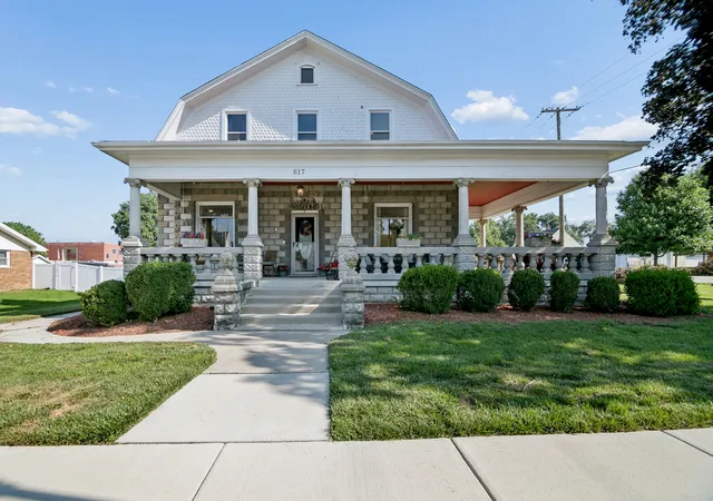 Photo 2 of Single family home for sale at 617 Penfield St, Beecher, IL 60401 | MLS# 12723938 | Listing updated on 2026-10-05