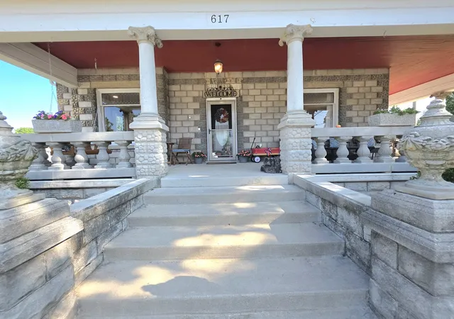 Photo 3 of Single family home for sale at 617 Penfield St, Beecher, IL 60401 | MLS# 12723938 | Listing updated on 2026-10-15