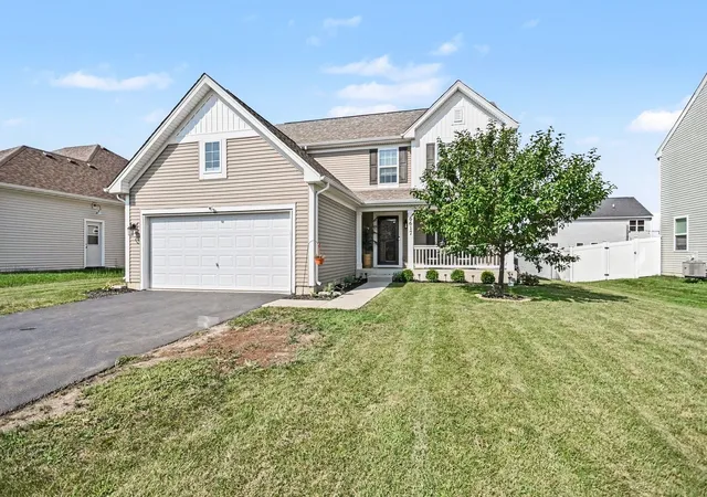 Photo 3 of Single family home for sale at 6617 Eich Dr, Joliet, IL 60431 | MLS# 12723957 | Listing updated on 2026-10-06