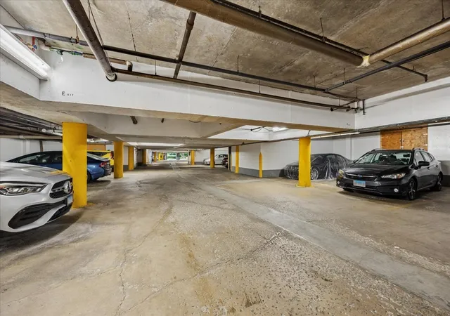 Listing Photo 2 - Condo for sale in building located at 2211 S Stewart Ave, Lombard, IL 60148 - Unit #6D