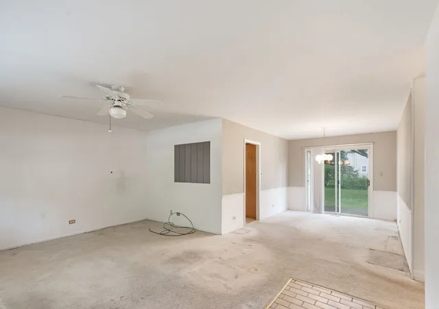 Photo 3 of Single family home for sale at 751 Twisted Oak Ln, Buffalo Grove, IL 60089 | MLS# 12724011 | Listing updated on 2026-09-01