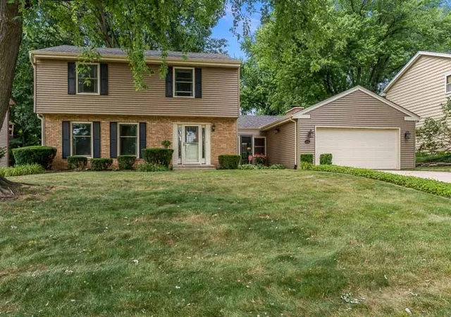 Photo 2 of Single family home for sale at 3342 Montlake Dr, Rockford, IL 61114 | MLS# 12724015 | Listing updated on 2026-09-22