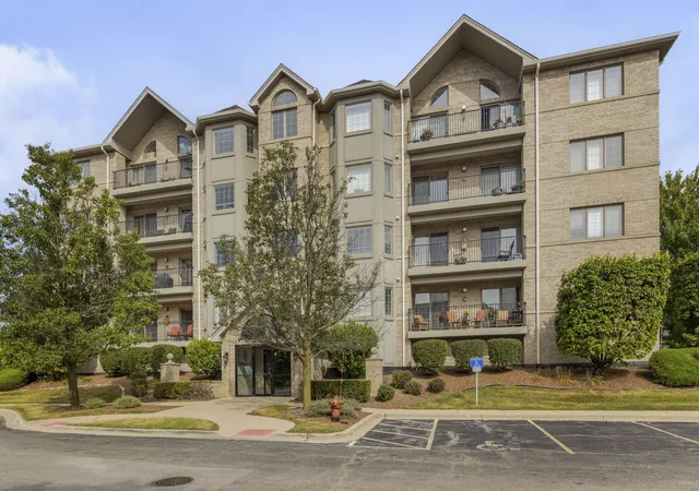 Photo 2 of Condo for sale at 8505 Woodward Ave #202, Woodridge, IL 60517 | MLS# 12724027 | Listing updated on 2026-09-26