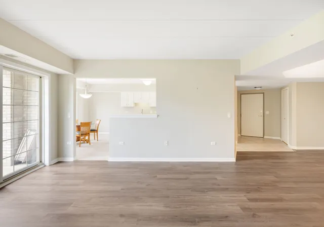 Listing Photo 5 - Condo for sale in building located at 8505 Woodward Ave, Woodridge, IL 60517 - Unit #202