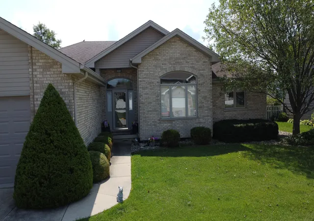 2nd image of 830 Coyote Trl, Manteno, IL 60950 | MLS# 12724060