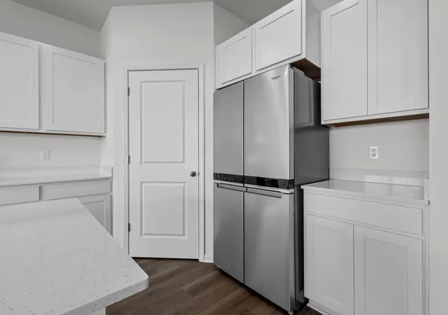 Photo 3 of Single family home for sale at 290 Snowdrop Ln, Elgin, IL 60124 | MLS# 12724078 | Listing updated on 2026-10-09
