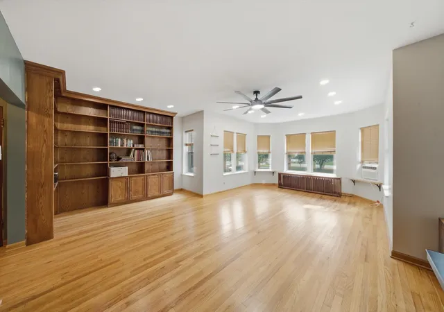 Listing Photo 4 - Condo for sale in building located at 2640 W Logan Blvd, Chicago, IL 60647 - Unit #102