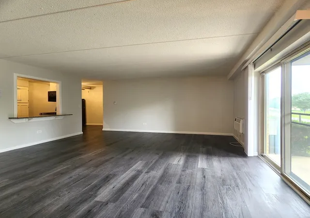 Photo 3 of Condo for sale at 575 Fairway View Dr #1F, Wheeling, IL 60090 | MLS# 12724255 | Listing updated on 2026-09-28