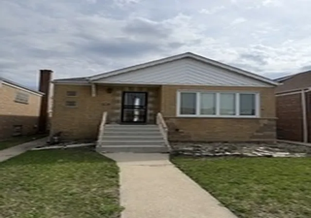 Photo 1 of Single family home for sale at 3909 W 71st Street, Chicago, IL 60629 | MLS# 12724290 | Listing updated on 2026-08-09