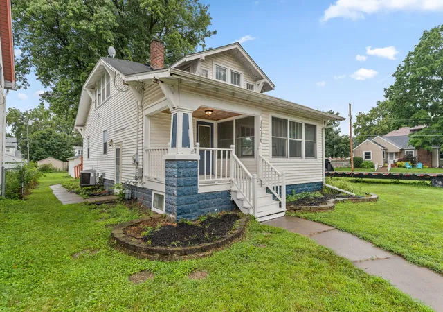 Photo 2 of Single family home for sale at 1516 21st Avenue, Rock Island, IL 61201 | MLS# 12724291 | Listing updated on 2026-09-04
