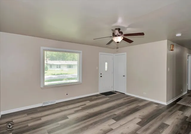 Photo 3 of Single family home for sale at 3335 Roesner Dr, Markham, IL 60428 | MLS# 12724371 | Listing updated on 2026-09-15