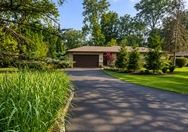 Photo 2 of Single family home for sale at 1509 W Schaumburg Rd, Streamwood, IL 60107 | MLS# 12724385 | Listing updated on 2026-08-05