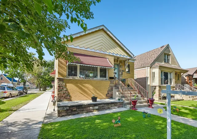 Photo 2 of Single family home for sale at 3458 W 72nd Place, Chicago, IL 60629 | MLS# 12724389 | Listing updated on 2026-09-18