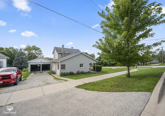 image of 119 E 17th St, Lockport, IL 60441 | MLS# 12724409
