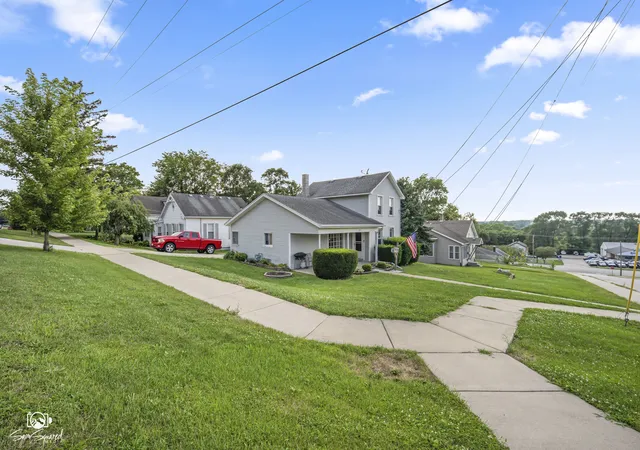 image of 119 E 17th St, Lockport, IL 60441 | MLS# 12724409