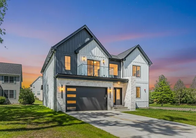 Photo 2 of Single family home for sale at 618 W Meadow Ave, Lombard, IL 60148 | MLS# 12724411 | Listing updated on 2026-08-10