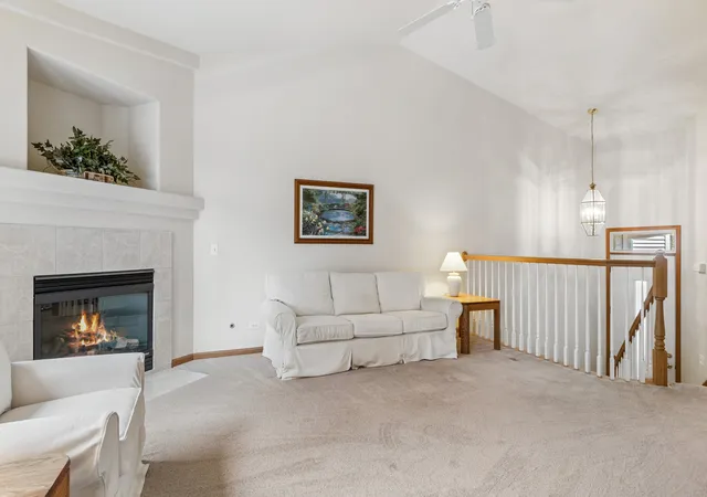 Photo 3 of Townhouse for sale at 3332 Rosecroft Ln, Naperville, IL 60564 | MLS# 12724433 | Listing updated on 2026-10-07