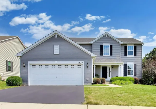 Single family home for sale at 1627 Powderhorn Dr, Volo, IL 60020 | MLS# 12724496