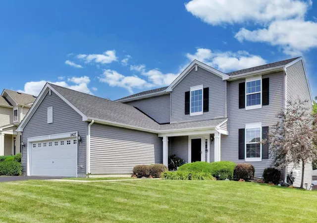 Photo 2 of Single family home for sale at 1627 Powderhorn Dr, Volo, IL 60020 | MLS# 12724496 | Listing updated on 2026-08-17