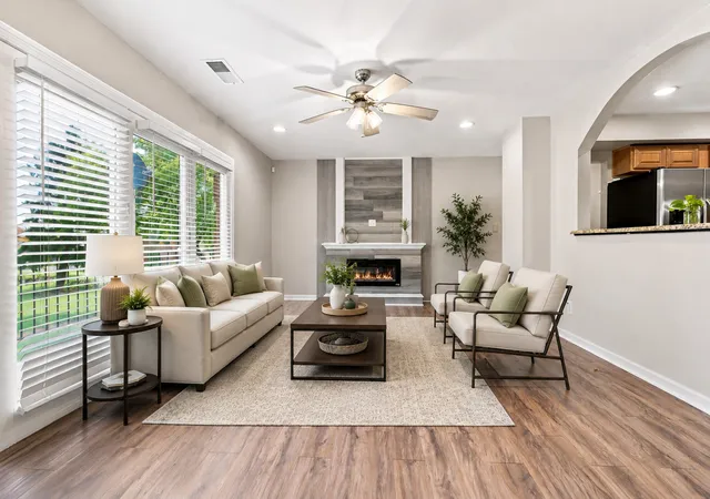 Photo 3 of Condo for sale at 1100 N Farnsworth Ave #2F, Aurora, IL 60505 | MLS# 12724545 | Listing updated on 2026-10-04
