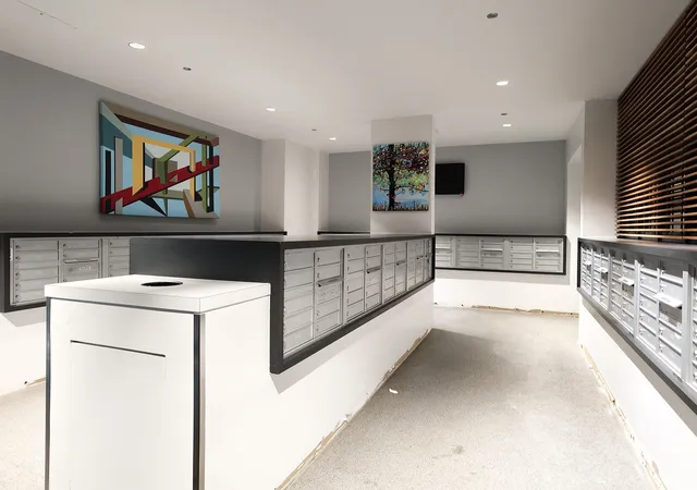 Photo 3 of Condo for sale at 235 W Van Buren St #2519, Chicago, IL 60607 | MLS# 12724575 | Listing updated on 2026-09-02