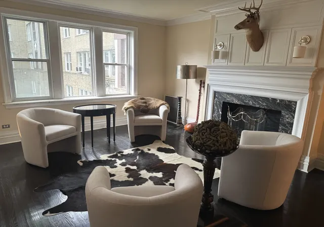 Photo 1 of Condo for sale at 1724 W Estes Ave #1E, Chicago, IL 60626 | MLS# 12724590 | Listing updated on 2026-10-07