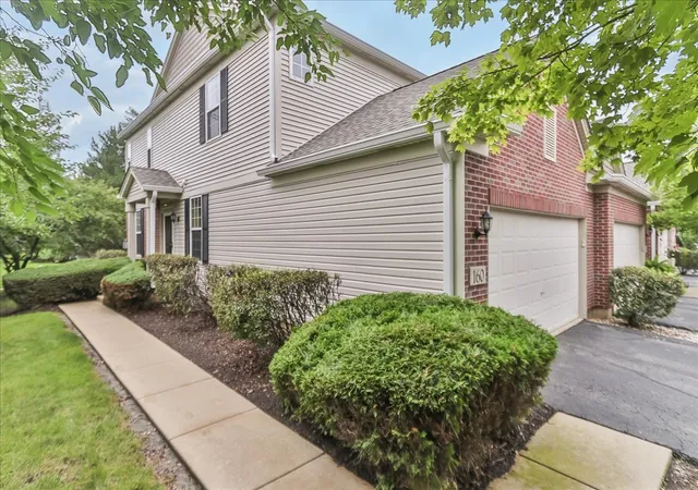 Photo 3 of Condo for sale at 160 Neutrenton Ave, Elgin, IL 60120 | MLS# 12724599 | Listing updated on 2026-09-17