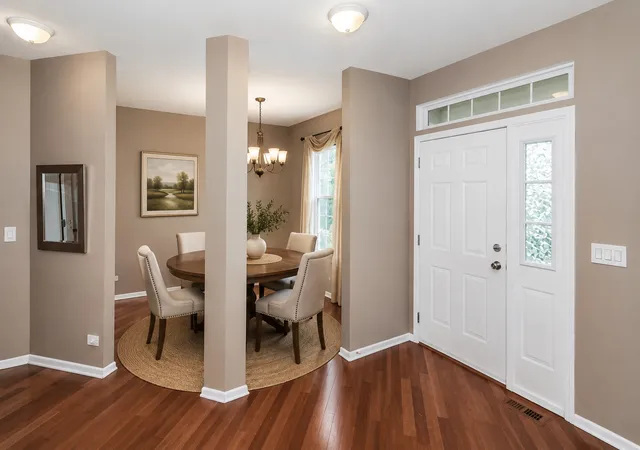 Listing Photo 5 - Condo for sale in building located at 160 Neutrenton Ave, Elgin, IL 60120
