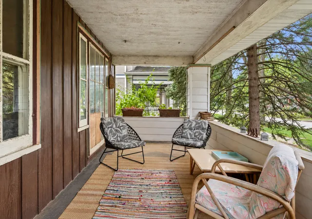 Photo 3 of Single family home for sale at 620 Clinton Ave, Oak Park, IL 60304 | MLS# 12724645 | Listing updated on 2026-09-29