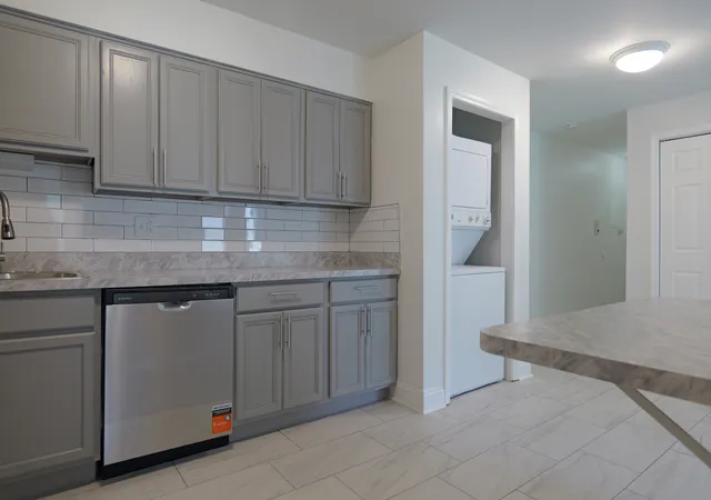 Photo 4 of Condo for sale at 143 W Elk Trl #141, Carol Stream, IL 60188 | MLS# 12724651 | Listing updated on 2026-09-14