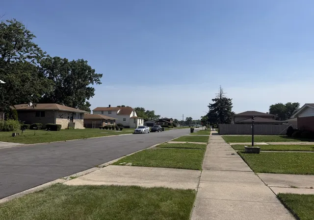 Photo 2 of Sale Pending at 15126 Irving Ave, Dolton, IL 60419 | MLS# 12724655 | Listing updated on 2026-08-16