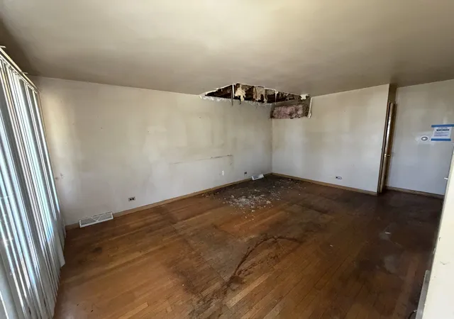 4th image of 15126 Irving Ave, Dolton, IL 60419 | MLS# 12724655