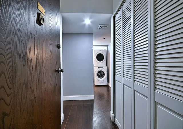 Listing Photo 5 - Condo for sale in building located at 41 E Janata Blvd, Lombard, IL 60148 - Unit #1B