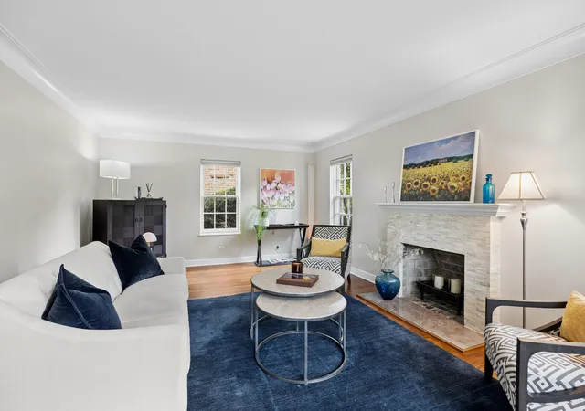 Photo 3 of Single family home for sale at 1104 Greenfield St, Oak Park, IL 60302 | MLS# 12724695 | Listing updated on 2026-09-30