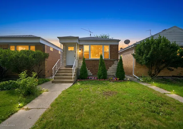 Single family home for sale at 2935 W Howard St, Chicago, IL 60645 | MLS# 12724729