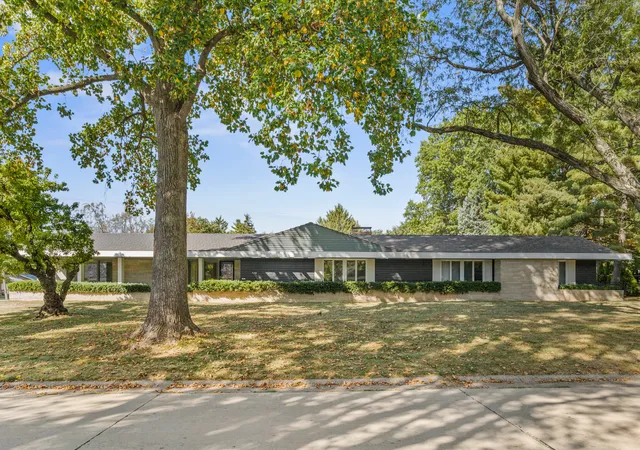 Photo 2 of Single family home for sale at 1313 Waverly Dr, Champaign, IL 61821 | MLS# 12724792 | Listing updated on 2026-08-12