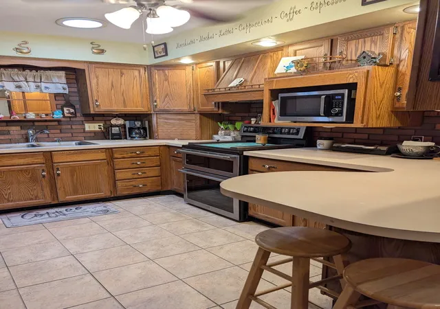 Photo 4 of Single family home for sale at 808 Virginia Ave, Lena, IL 61048 | MLS# 12724799 | Listing updated on 2026-09-11