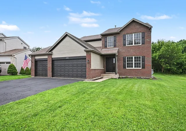Photo 2 of Single family home for sale at 29960 Blue Heron Blvd, Beecher, IL 60401 | MLS# 12724808 | Listing updated on 2026-10-07