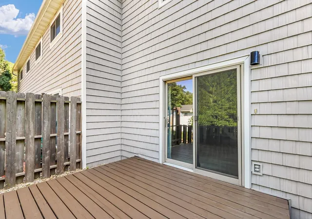 4th image of 1933 Blackthorn Dr, Champaign, IL 61821