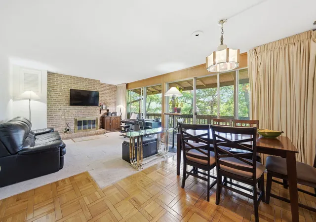 Photo 3 of Condo for sale at 5517 E Lake Dr #91-E, Lisle, IL 60532 | MLS# 12724851 | Listing updated on 2026-09-02