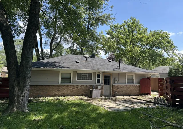 Photo 3 of Single family home for sale at 363 Blackhawk Dr, Park Forest, IL 60466 | MLS# 12724911 | Listing updated on 2026-09-15